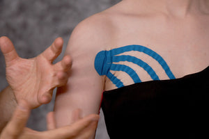 Kinesiologisches Tape: Ein unterstützendes Element für die Wundheilung